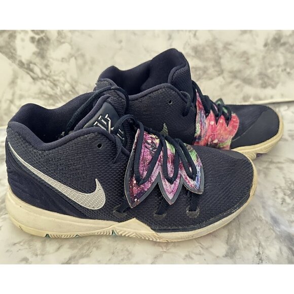 Nike Kyrie Irving‎ Youth Girls Shoes Size 1 M Blue Running Mesh - Picture 1 of 8